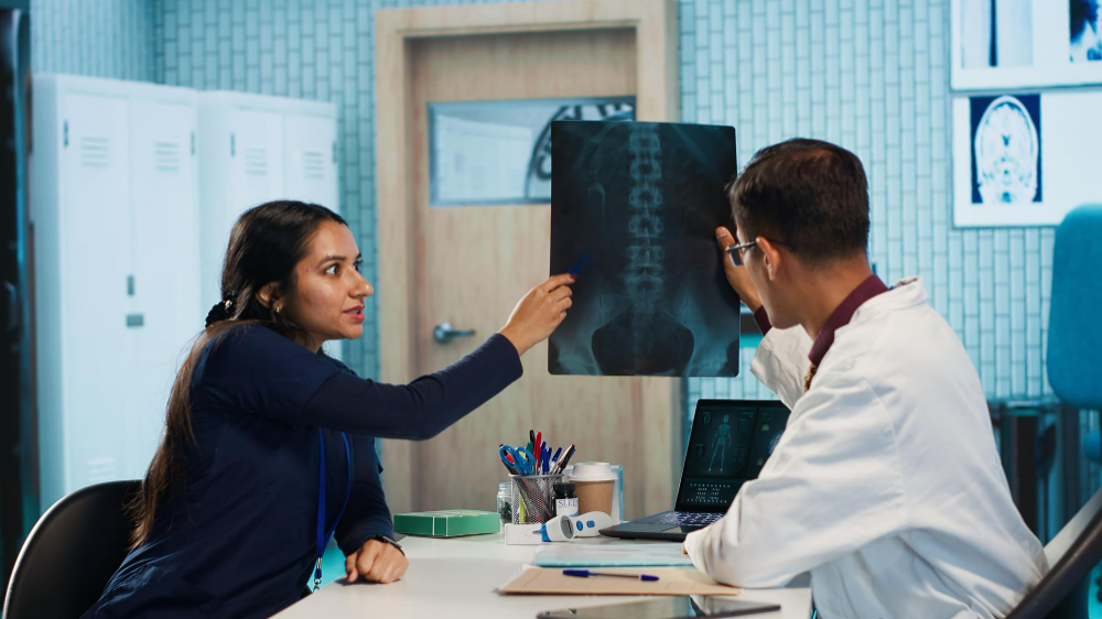 Strong diagnostic focus